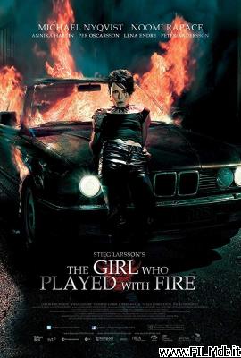 Locandina del film La ragazza che giocava con il fuoco