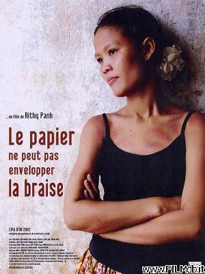 Locandina del film Le papier ne peut pas envelopper la braise