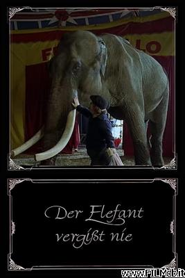 Affiche de film Gli elefanti non dimenticano mai [corto]
