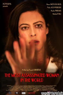 Locandina del film la donna più assassinata del mondo