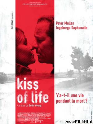 Affiche de film kiss of life