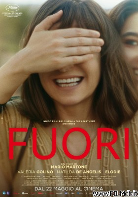 Locandina del film Fuori